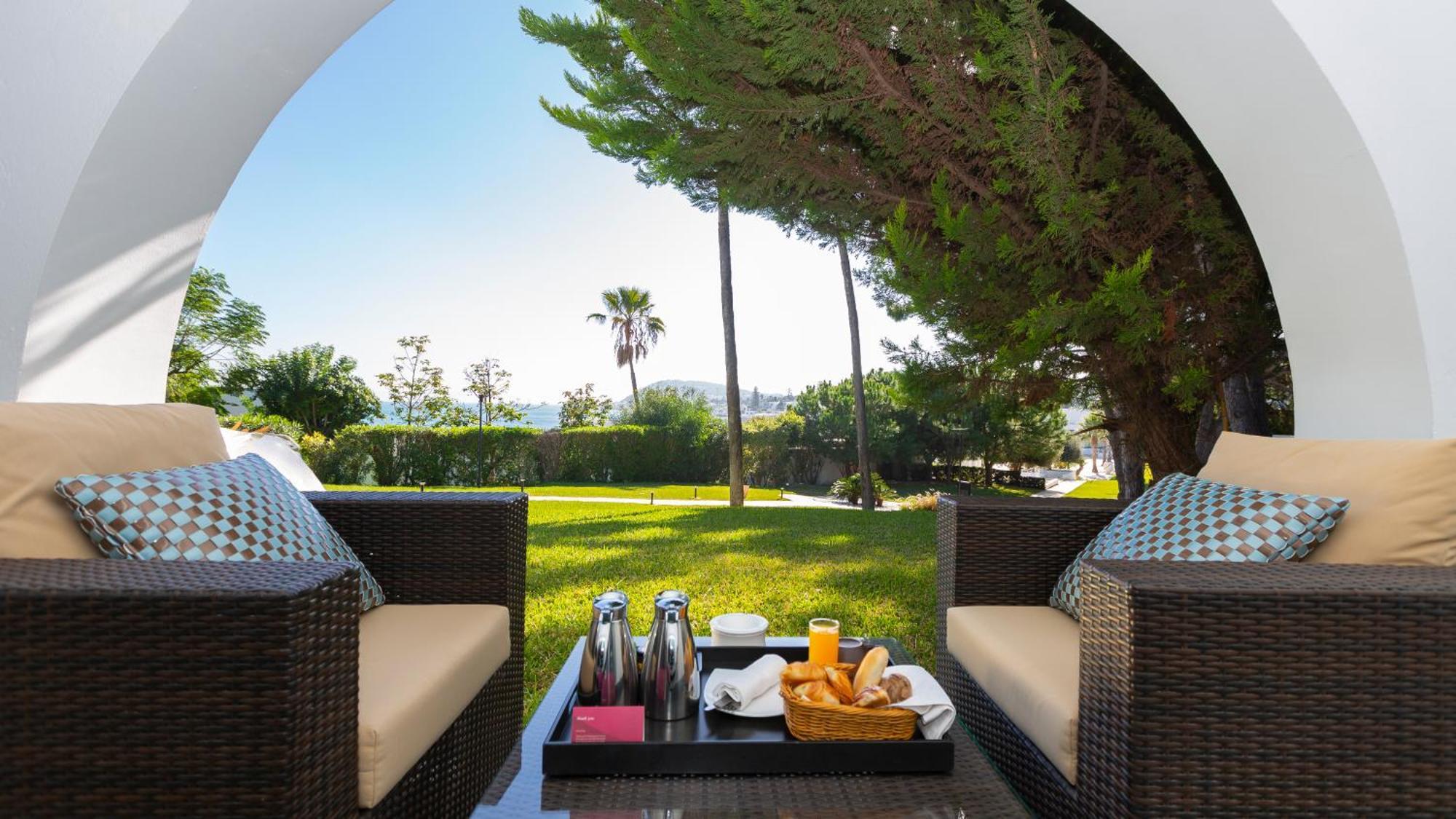 Moevenpick Hotel Gammarth Tunis La Marsa Exterior foto